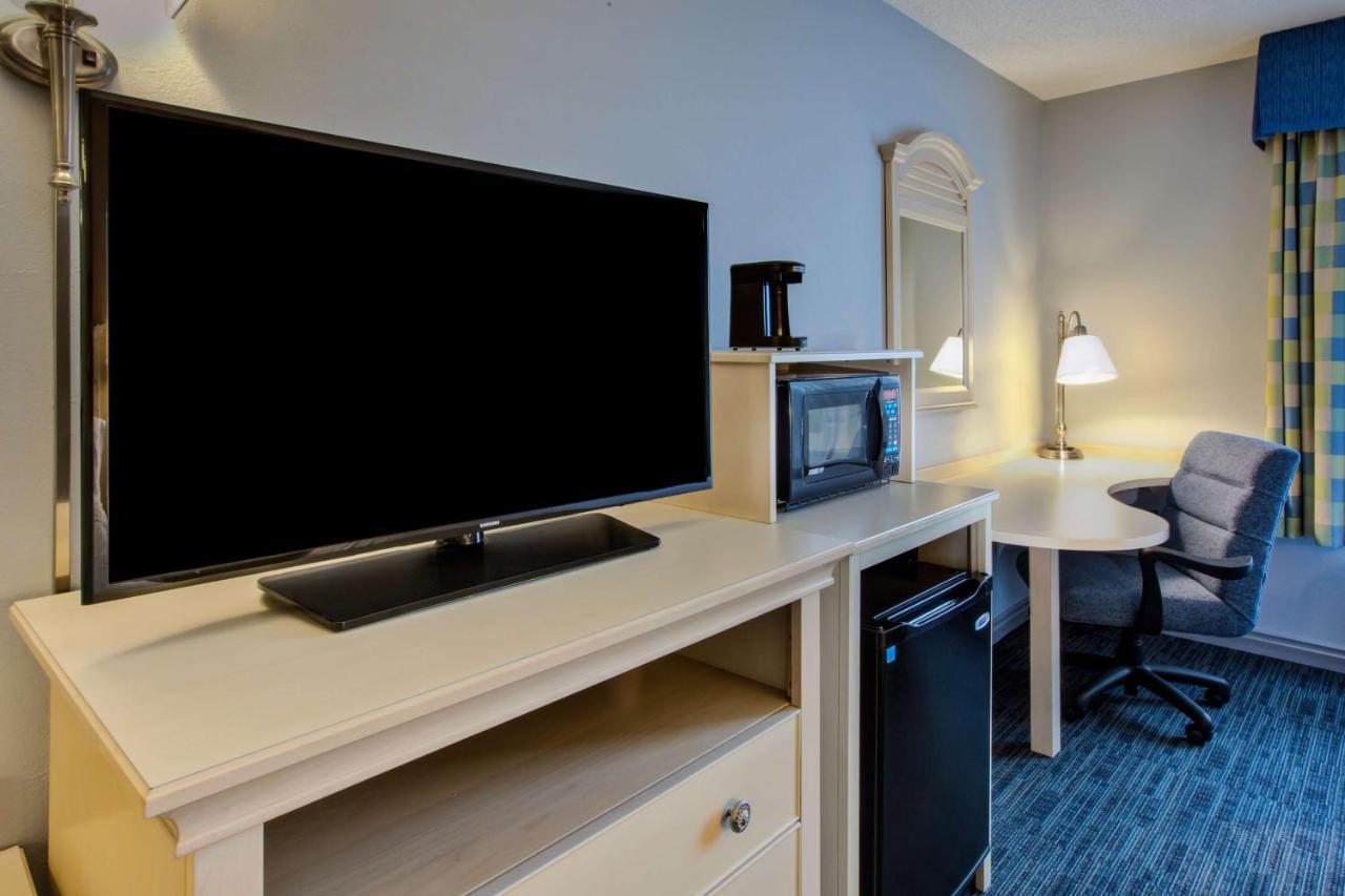 Hampton Inn & Suites - Cape Cod / West Yarmouth Exterior foto